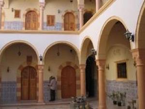 الفنادق والخانات في  الحضارة الإسلامية